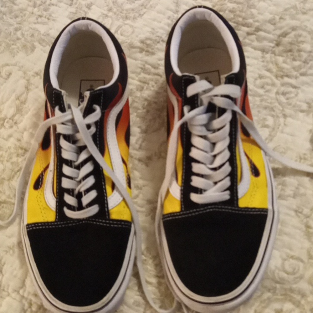 Vans Authentic flying flame Shoes For Men’s size 7.5 Sneaker women 9